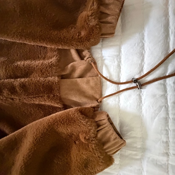 Mystree soft brown teddy bomber jacket size small adorable like new - Picture 3 of 7